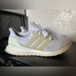 Ultra Boost 3.0 Triple white. Used, size 11 men’s. NO BOX